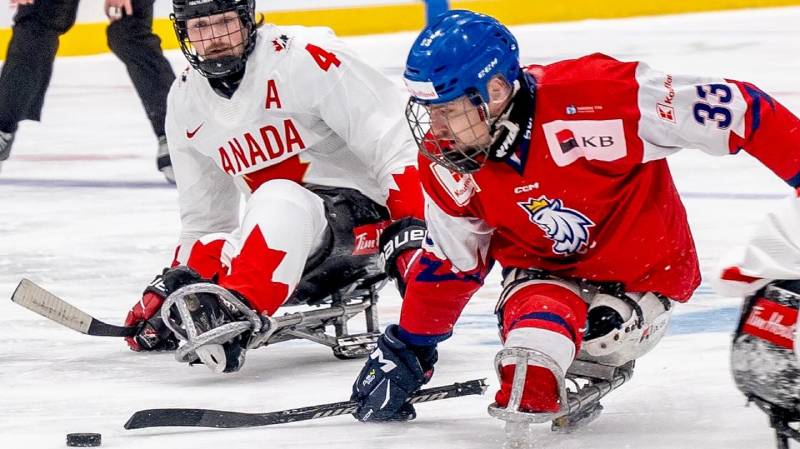 Para hokejisté na turnaji v Kanadě dál čekají na gól, navíc hlásí ztráty