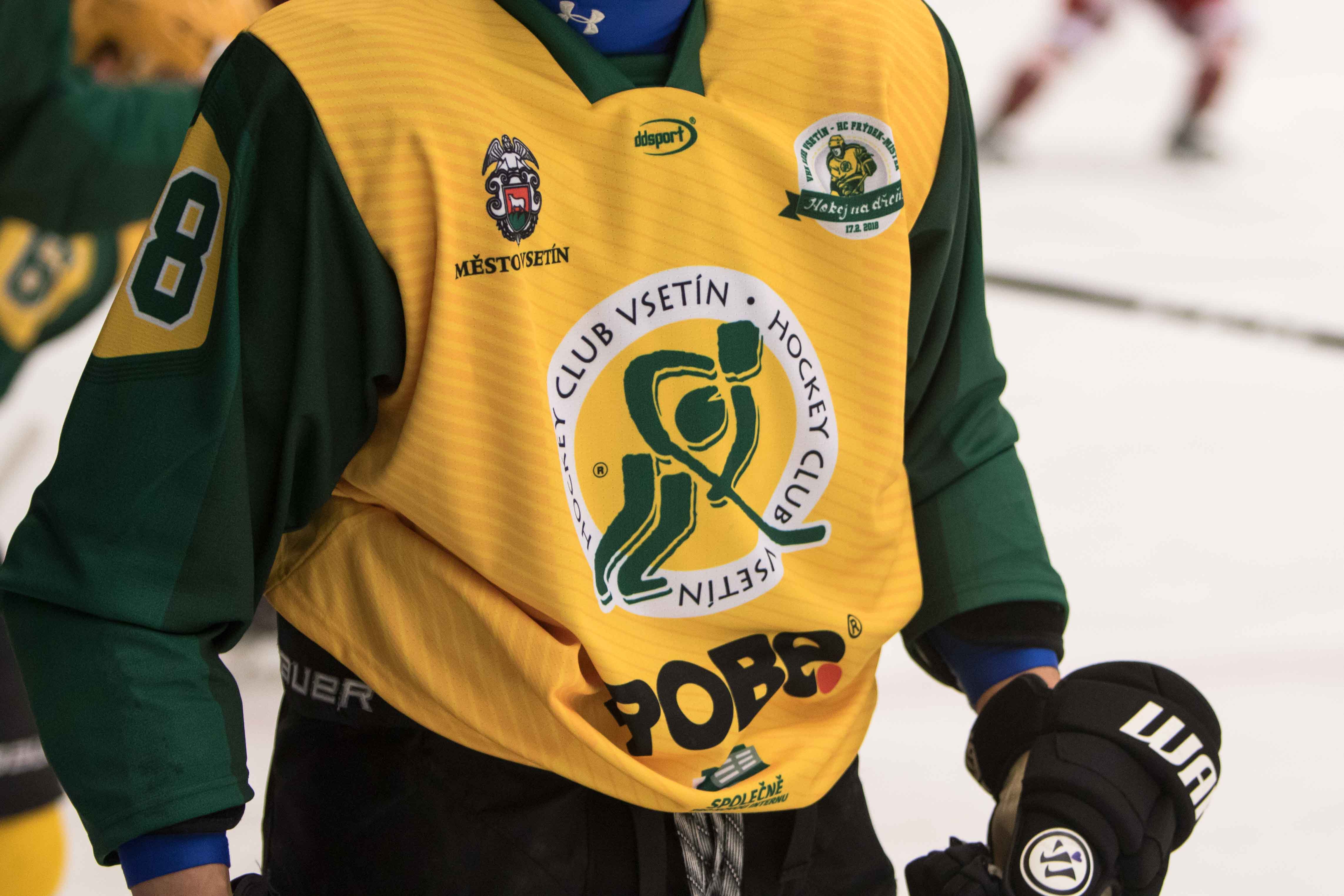 Speciální dres Vsetína ke třetímu ročníku charitativní akce Hokej na dřeň.