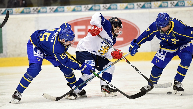 Švédsko už mládežnické ligy odpískalo. Finové a Švýcaři hrají