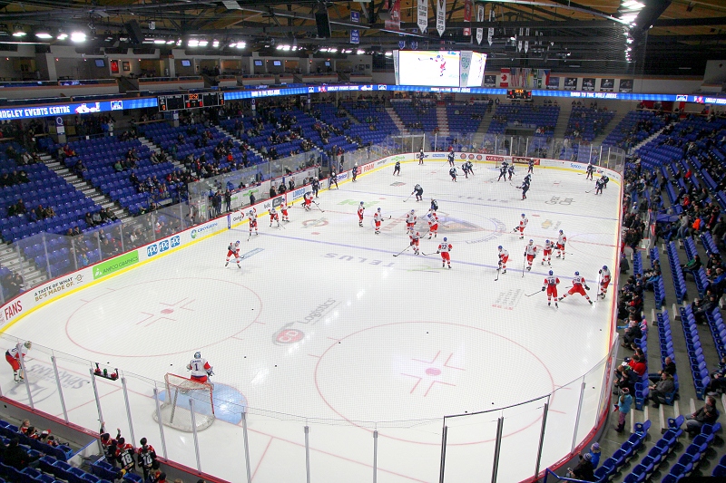 Langley Events Centre je domovem hokejistů Vancouver Giants ve WHL. Zahrála si v něm i česká dvacítka v přípravě před MS 2019.