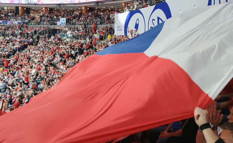 impozantní česká vlajka, důvod naší hrdosti